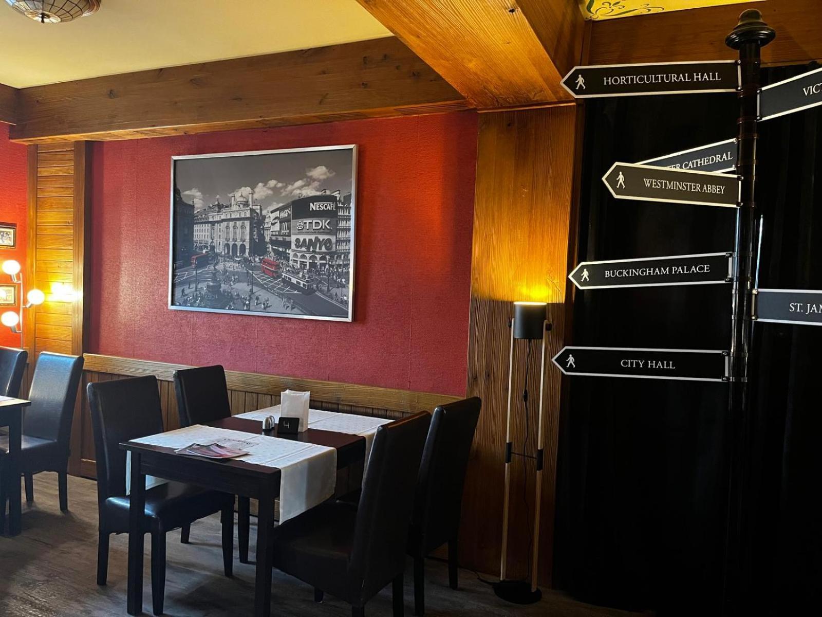 Henblas Hotel Neuenrade Eksteriør billede