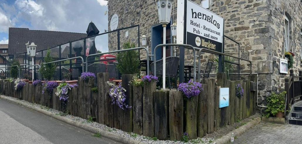 Henblas Hotel Neuenrade Eksteriør billede