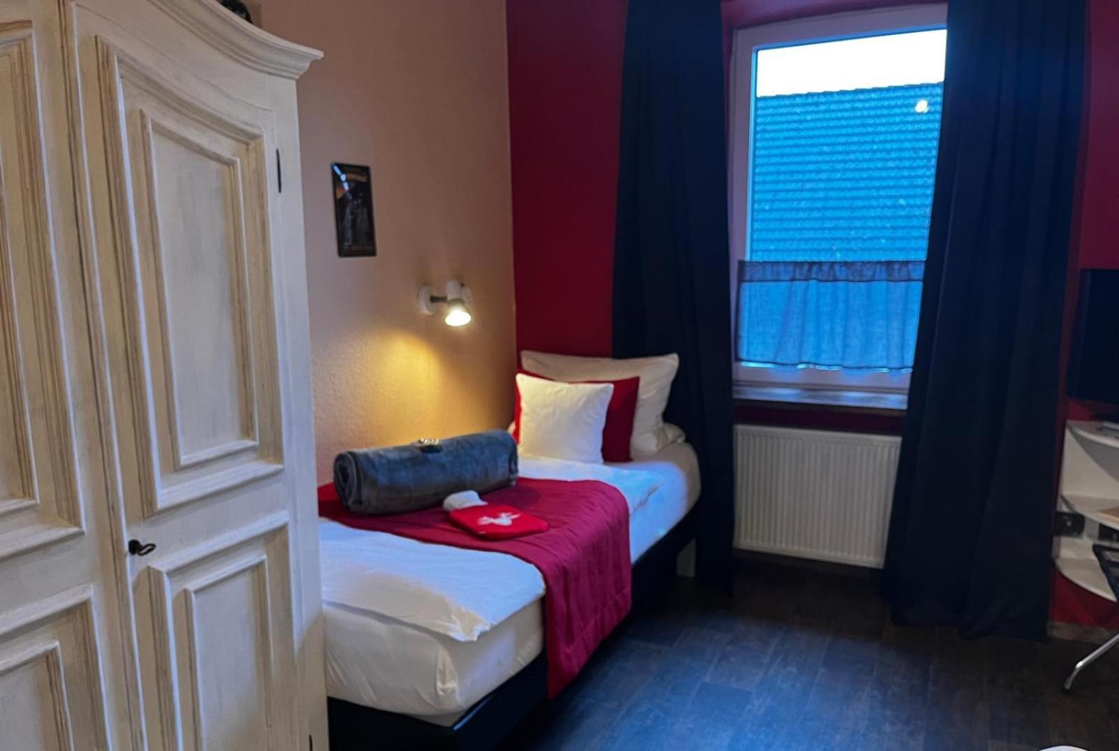 Henblas Hotel Neuenrade Eksteriør billede