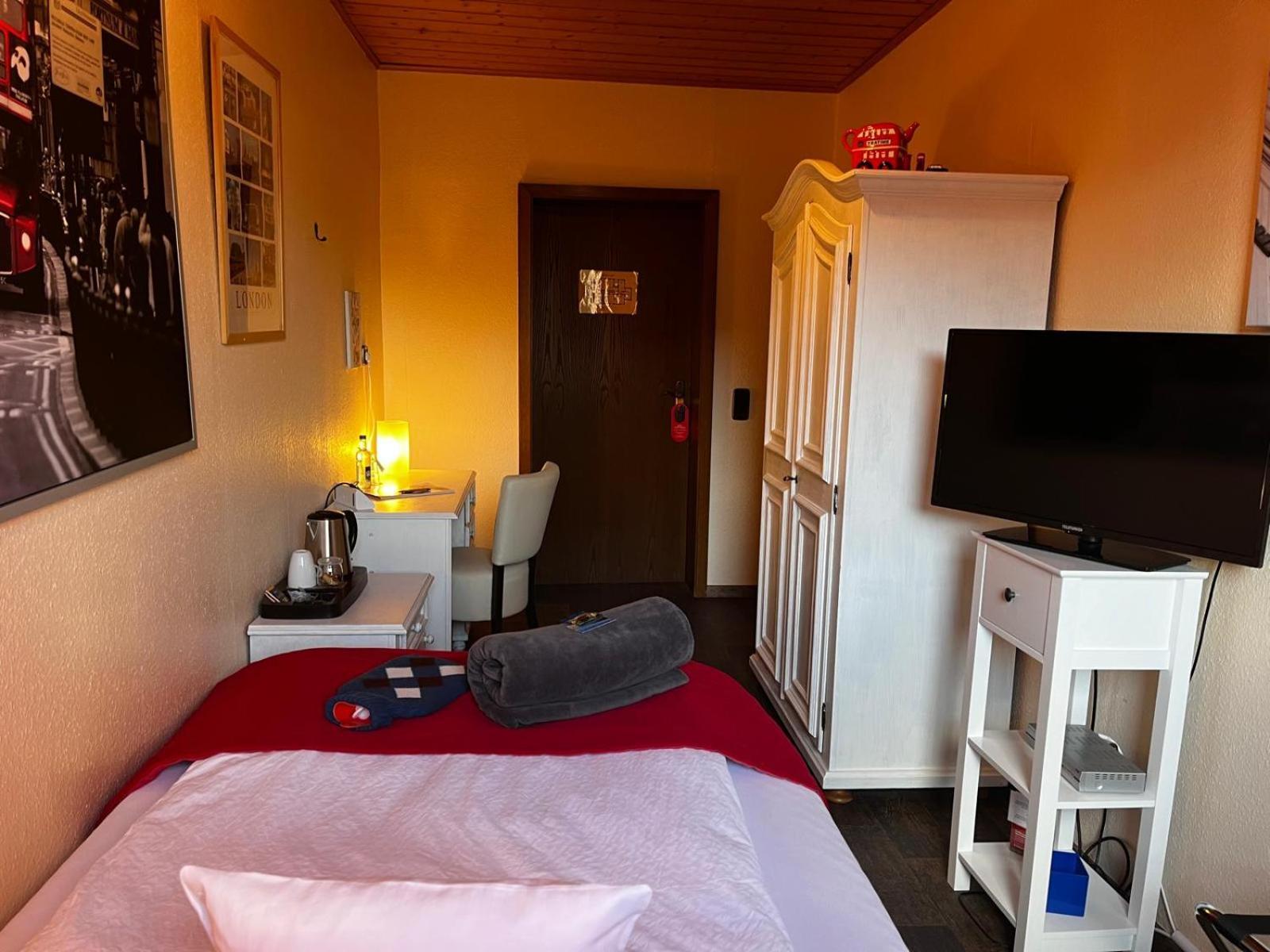 Henblas Hotel Neuenrade Eksteriør billede