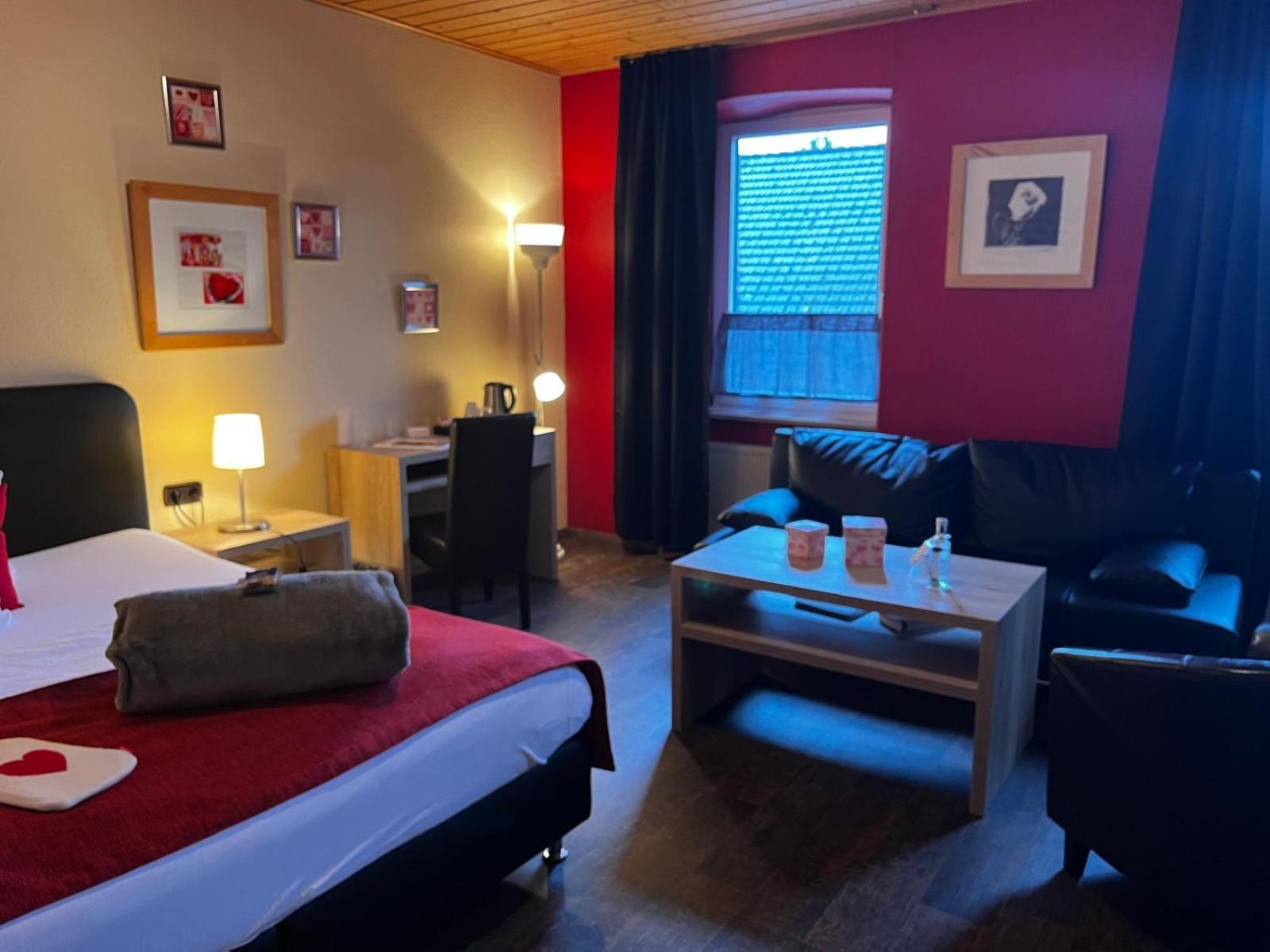 Henblas Hotel Neuenrade Eksteriør billede
